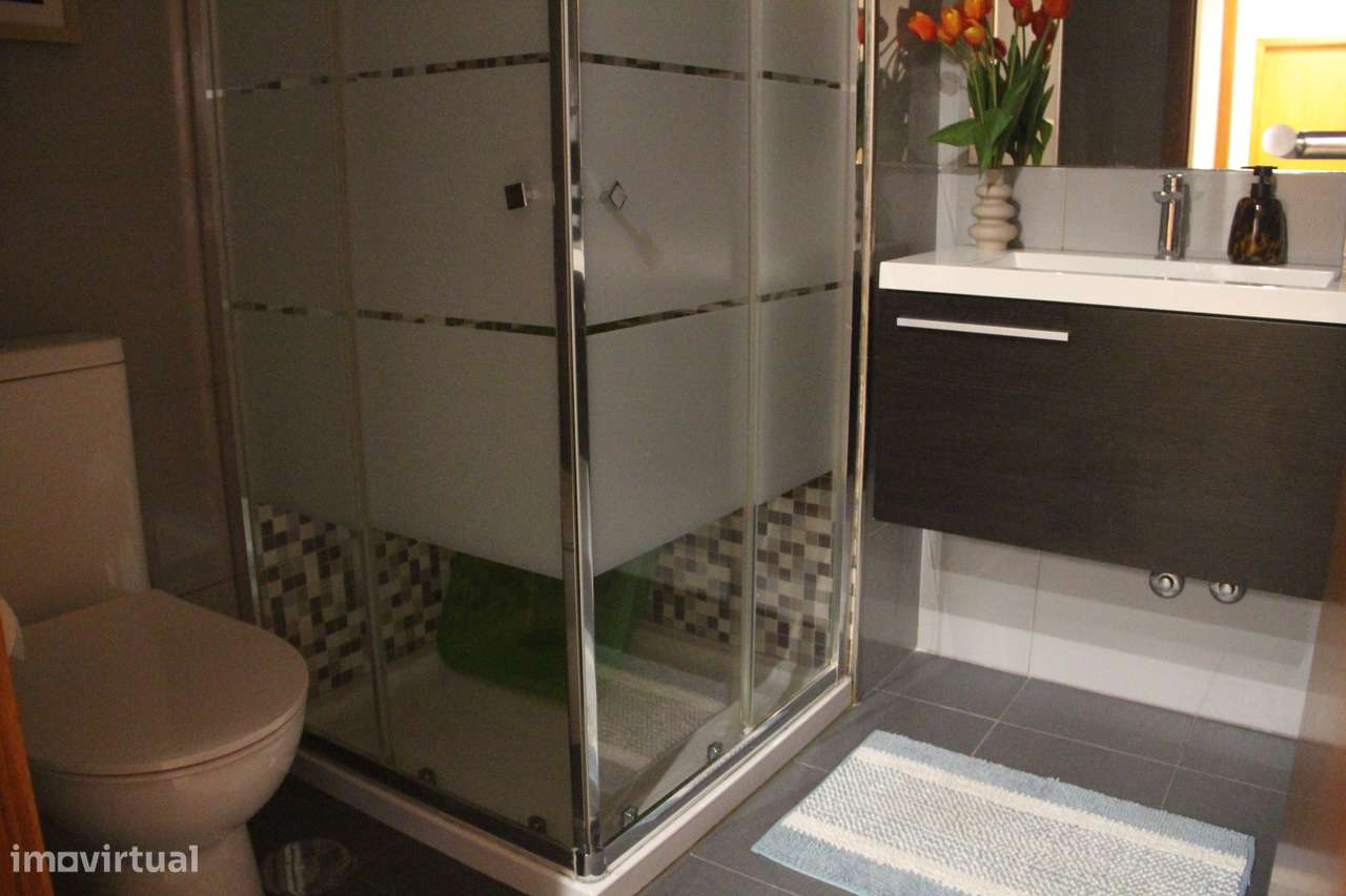 Apartamento T3 com 2 frentes na Maia-52