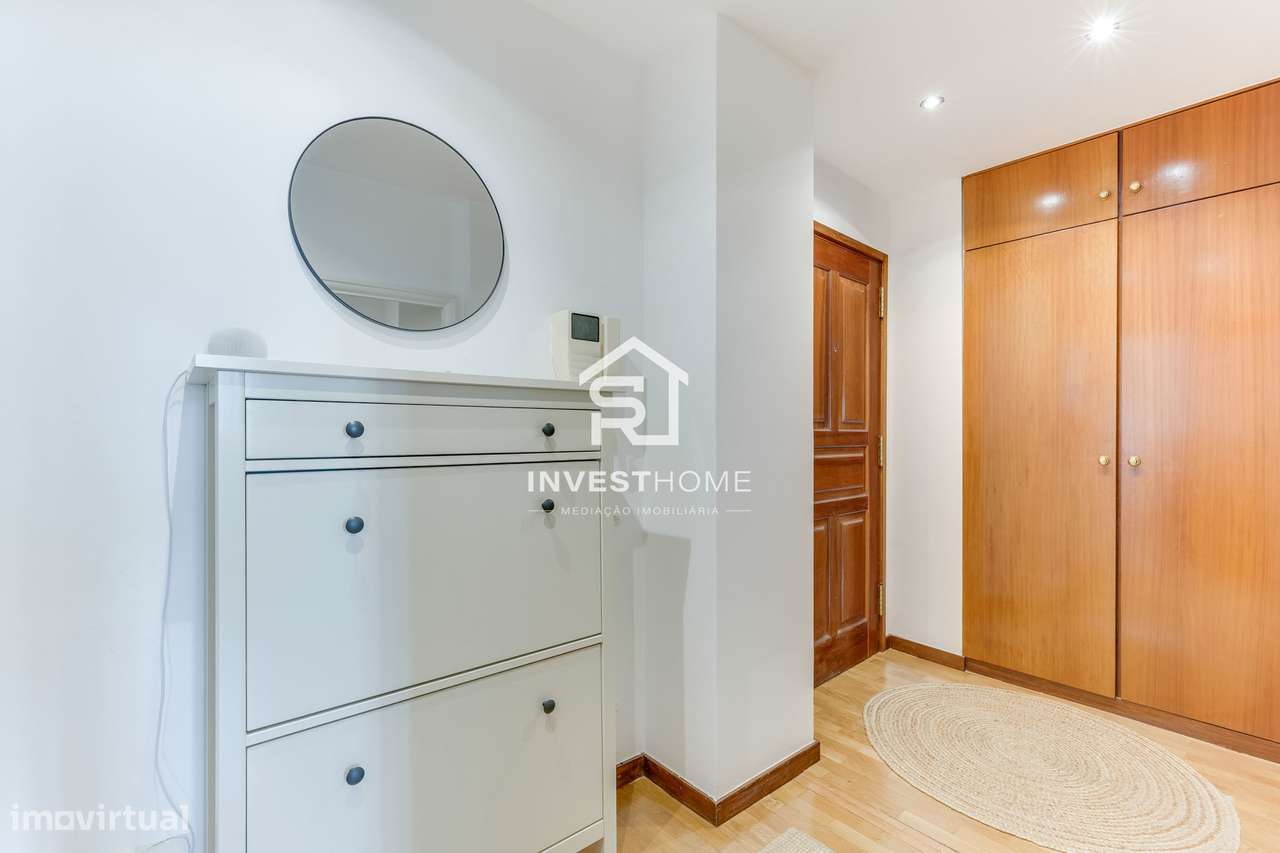Apartamento T2 | Boas áreas | Varanda | 2 Lugares Garagem-6