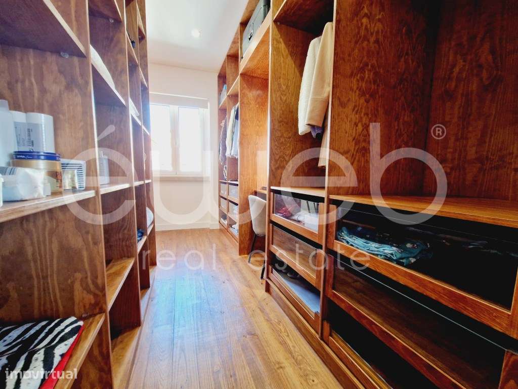 Penthouse T2 em plena Baixa de Setúbal-28