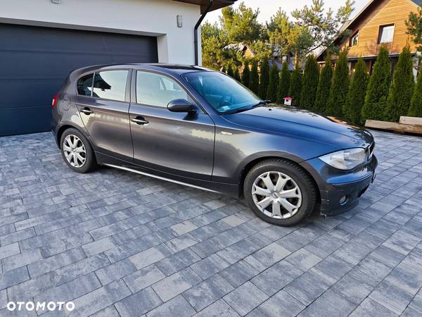 BMW Seria 1 120d - 4