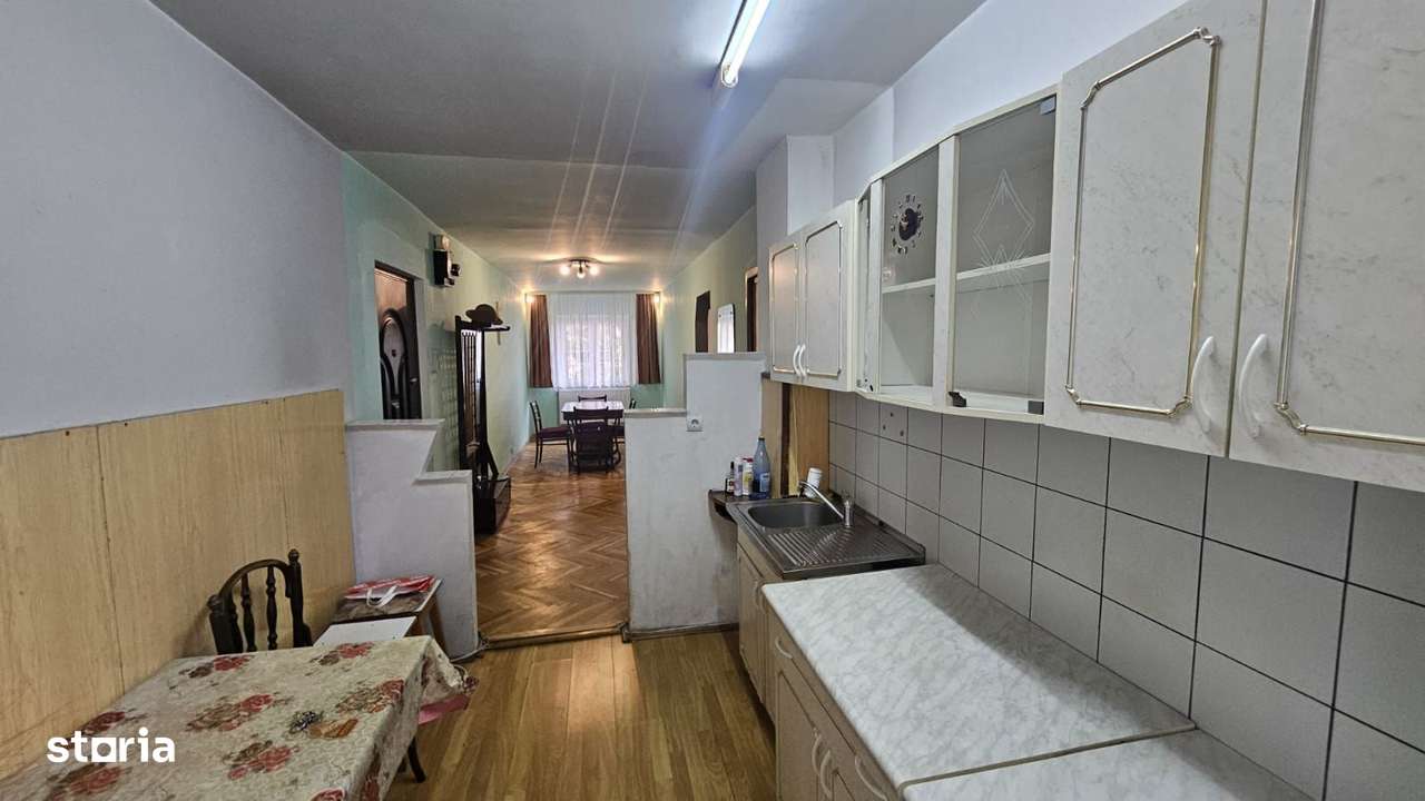 APARTAMENT 3 CAMERE , PIATA RAHOVEI-0