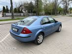 Ford Mondeo 1.8 Ambiente - 11
