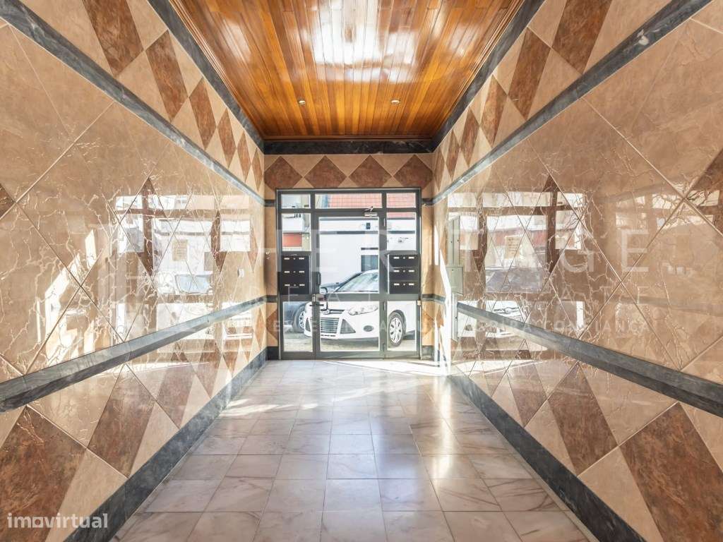 T2 com 102 m², Closet, 2 WC e Sótão - Baixa da Banheira-30