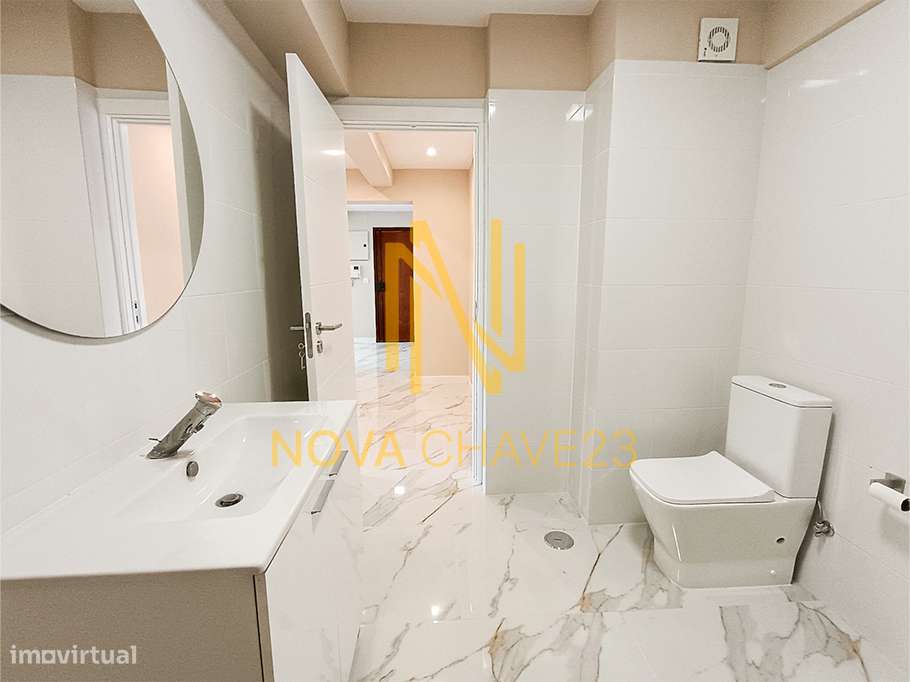 Apartamento T2 Totalmente Remodelado na Rinchoa – 91 m² | 6.º Andar-7