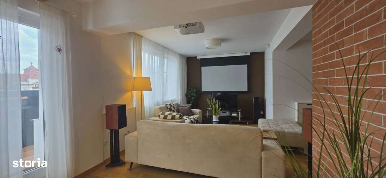 Apartament exclusivist 4 camere de vânzare, central, pietonal-3