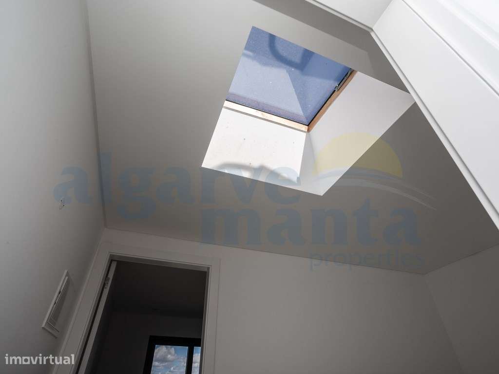 Exclusiva Moradia T4 de Luxo à Beira-Mar com Piscina Privada, Estac...-23