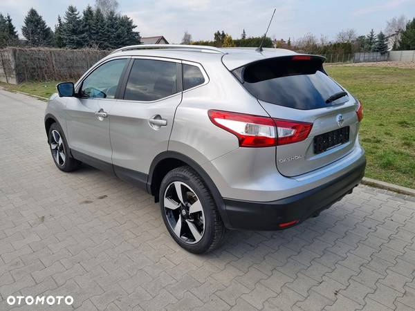 Nissan Qashqai - 2