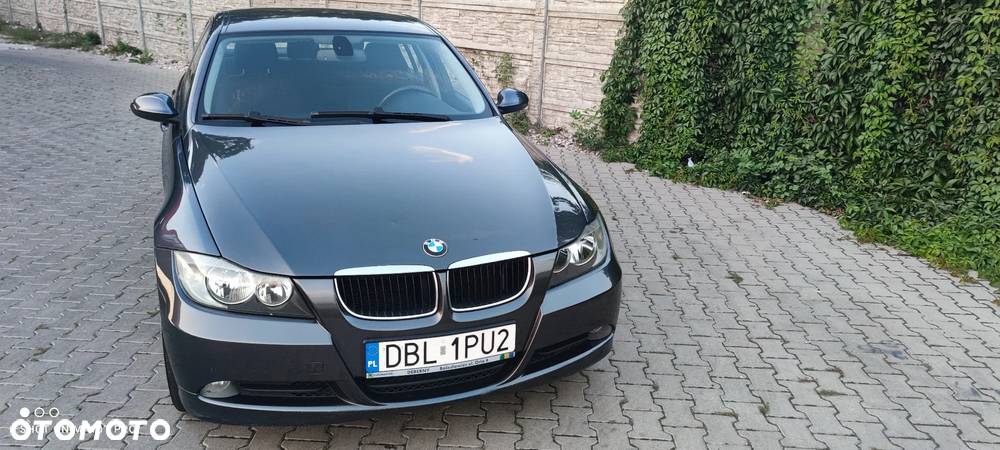 BMW Seria 3 320d - 28