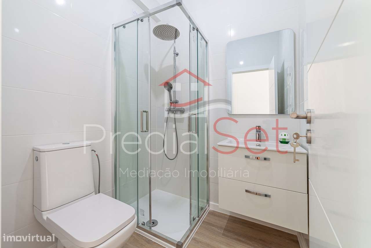 Apartamento T2 totalmente Remodelado - Praça do Brasil-Setúbal - Grande imagem: 4/36