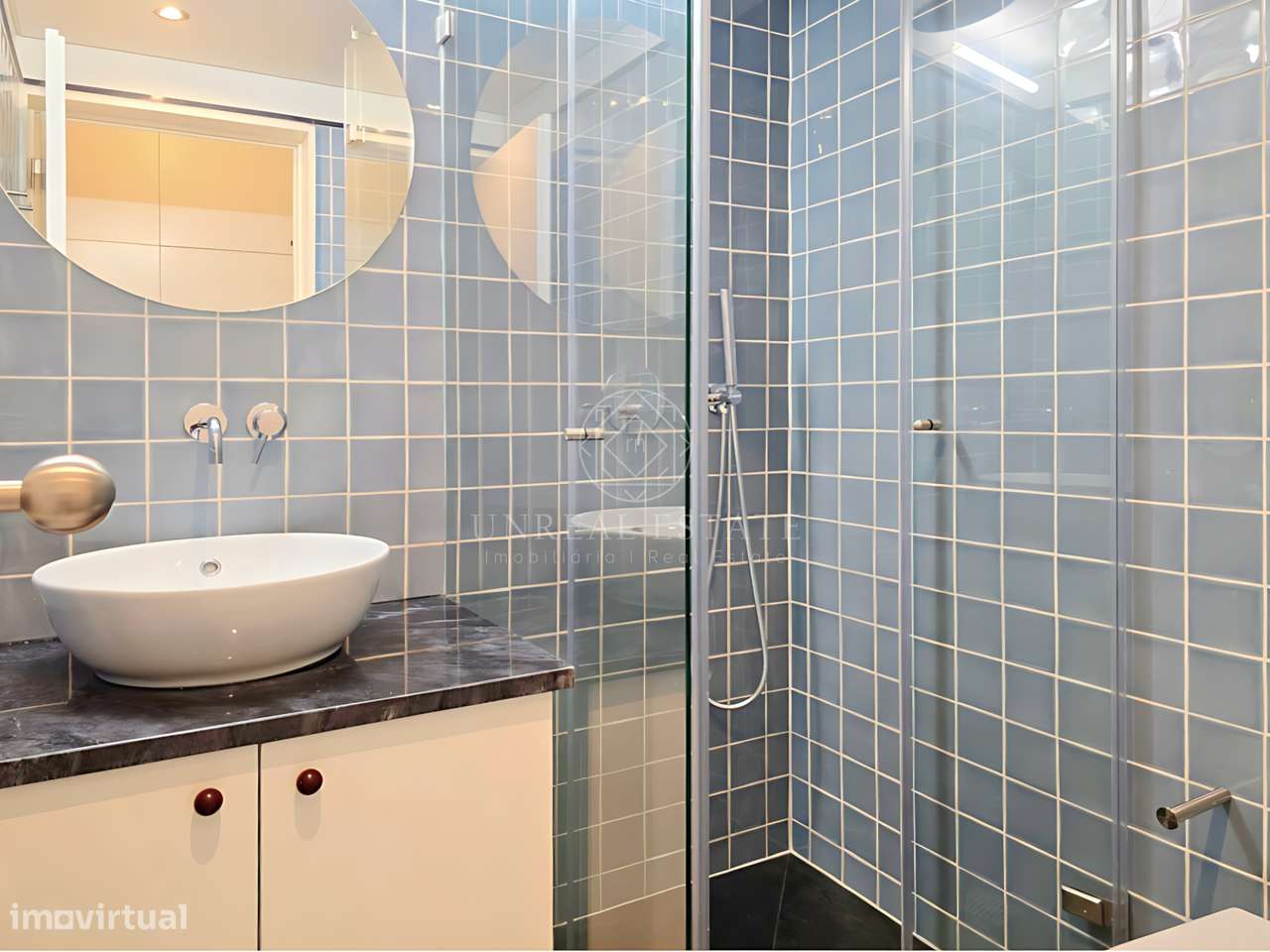 Apartamento T0 , novo, inserido em um edifício totalmente remodelado n-28