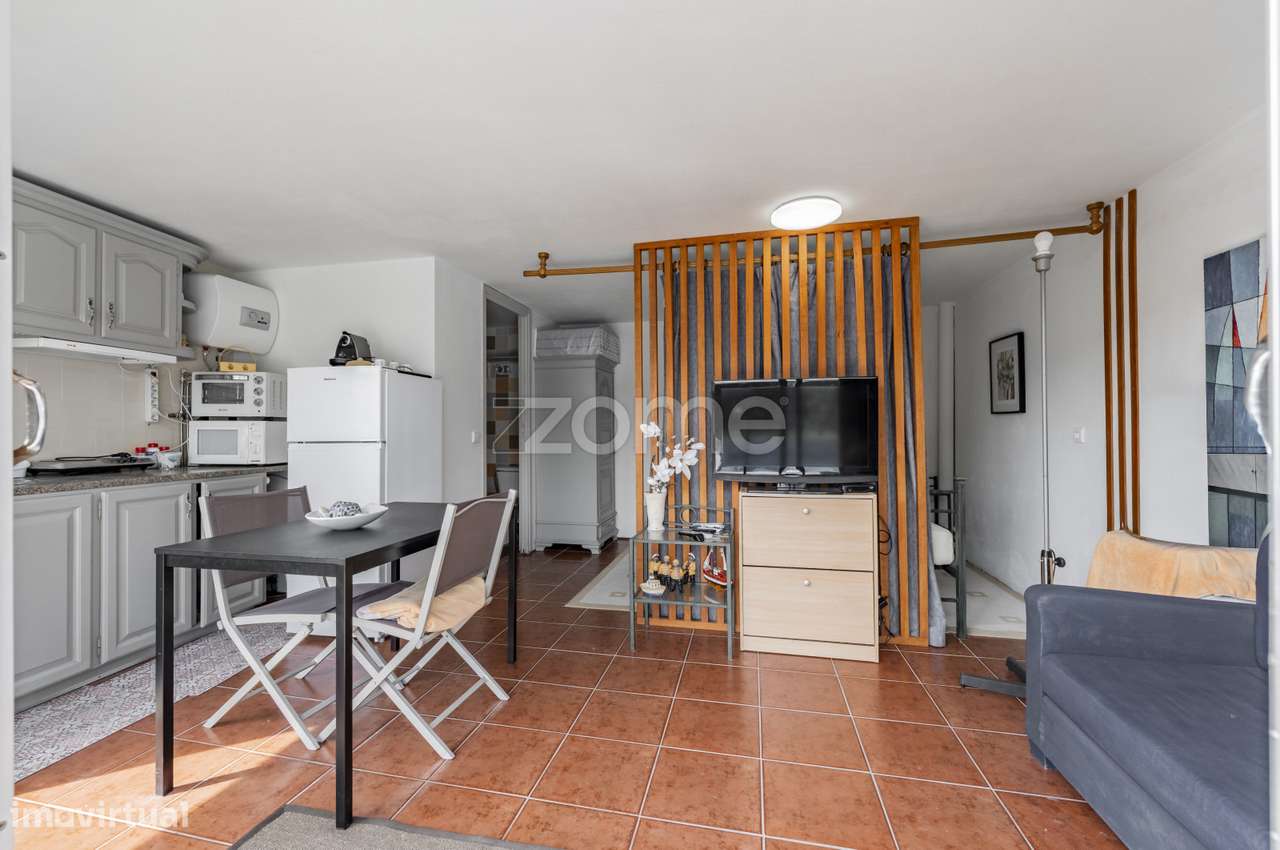 Moradia T5 com Piscina, 4 Suites e Garagem para 4 Carros em Esposende-28