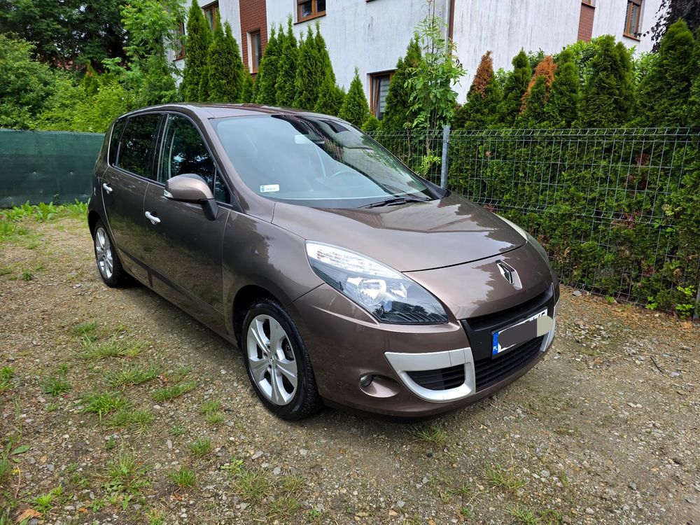 Renault Scenic III TCe 130 Luxe 2011