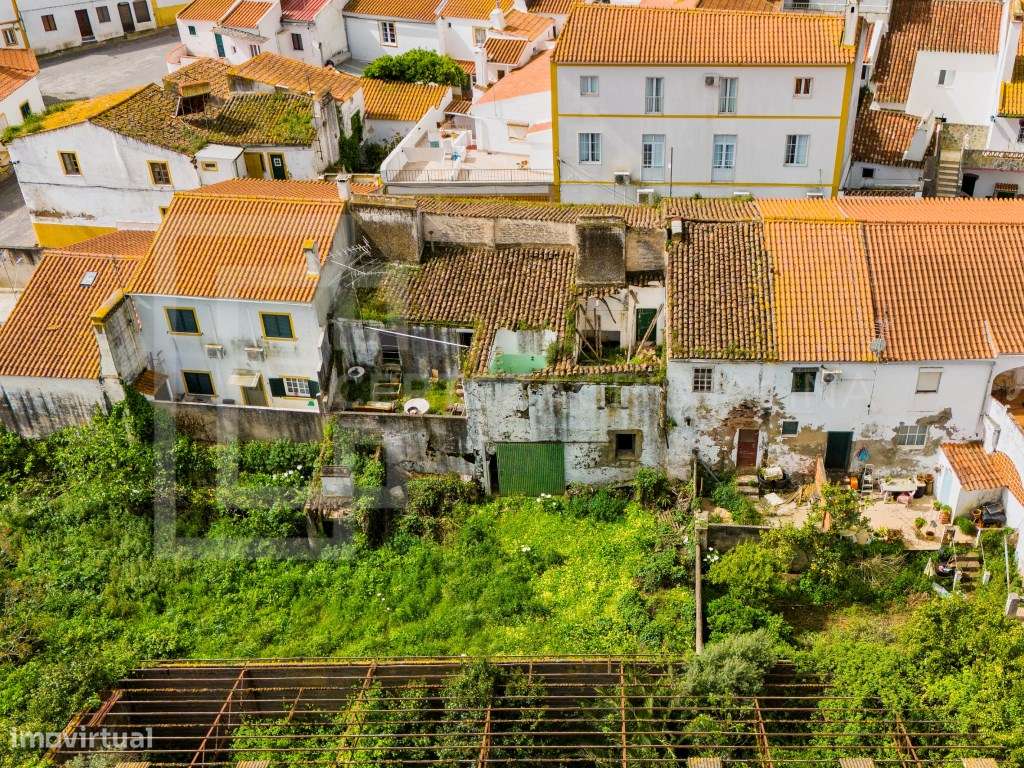 Dois Prédios para Reabilitar no Centro de Sousel - Uma Oportunidade...-7