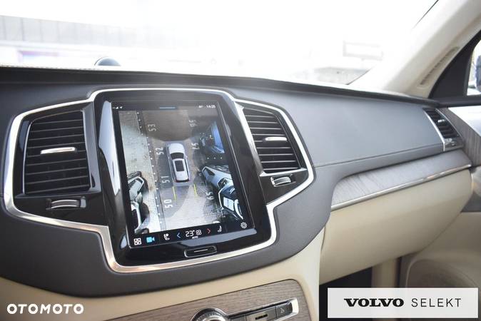 Volvo XC 90 - 30