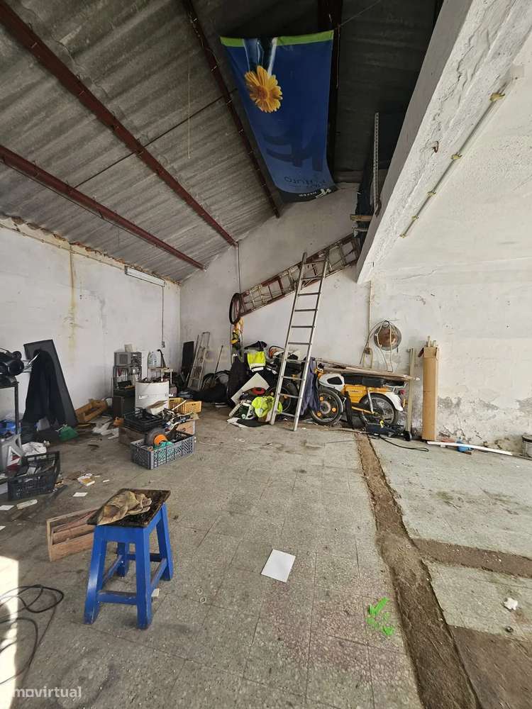 Moradia T2 + 1 com Quintal, Garagem e Anexo Sabugueiro, Arraiolos-21