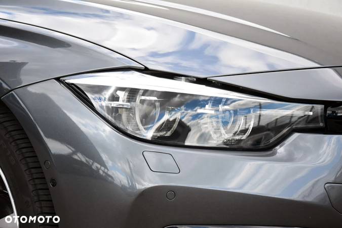 BMW Seria 3 330i GPF xDrive Sport Line Shadow - 11