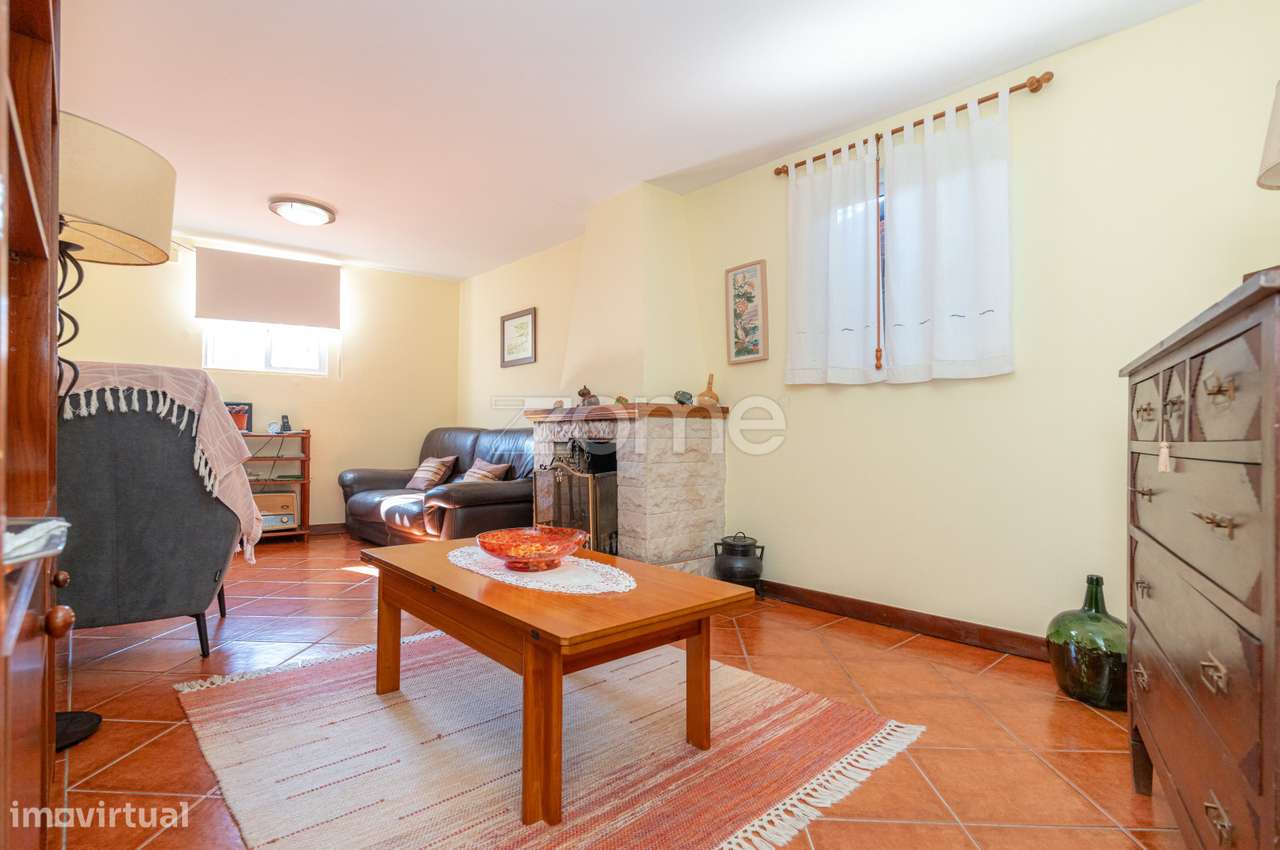 Moradia T3+1 em São Frutuoso, Coimbra, com Terraço e Garagem - Grande imagem: 2/46