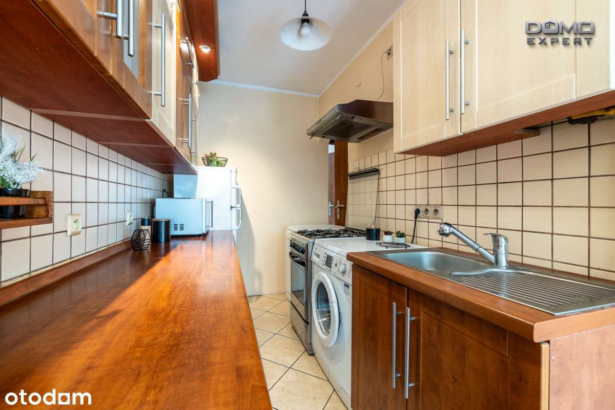 Trzy pokoje z balkonem w centrum-9