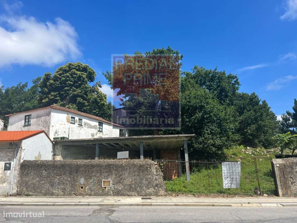 EXCELENTE TERRENO PARA CONSTRUÇÃO EM OLIVEIRA DE AZEMEIS-0