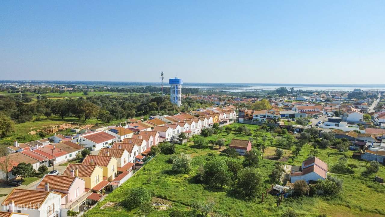 Moradia T3 + T2 independente em Santo Ovídio, Setúbal - Grande imagem: 3/55