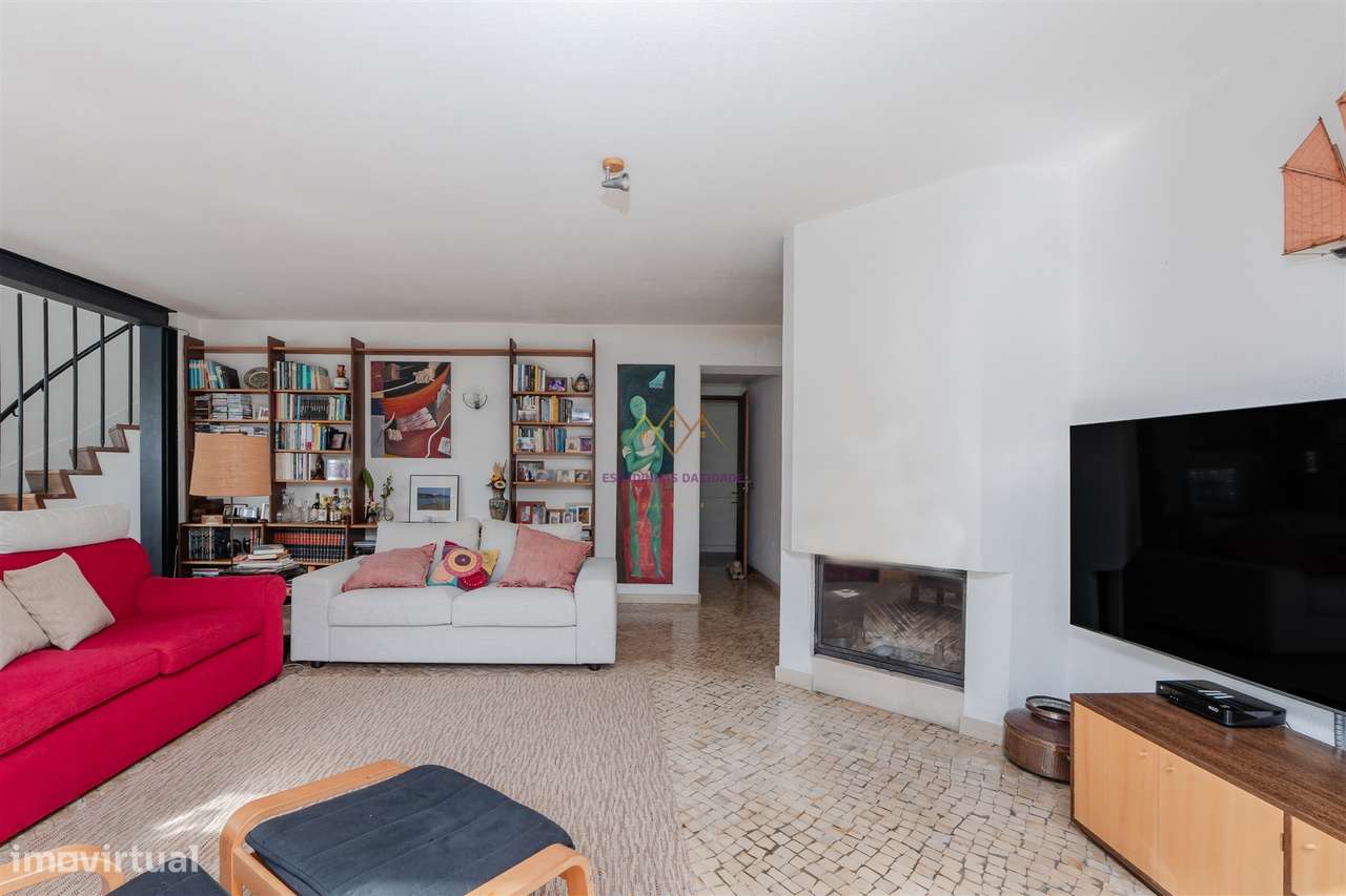 Moradia única à venda numa das melhores ruas de Oeiras-12