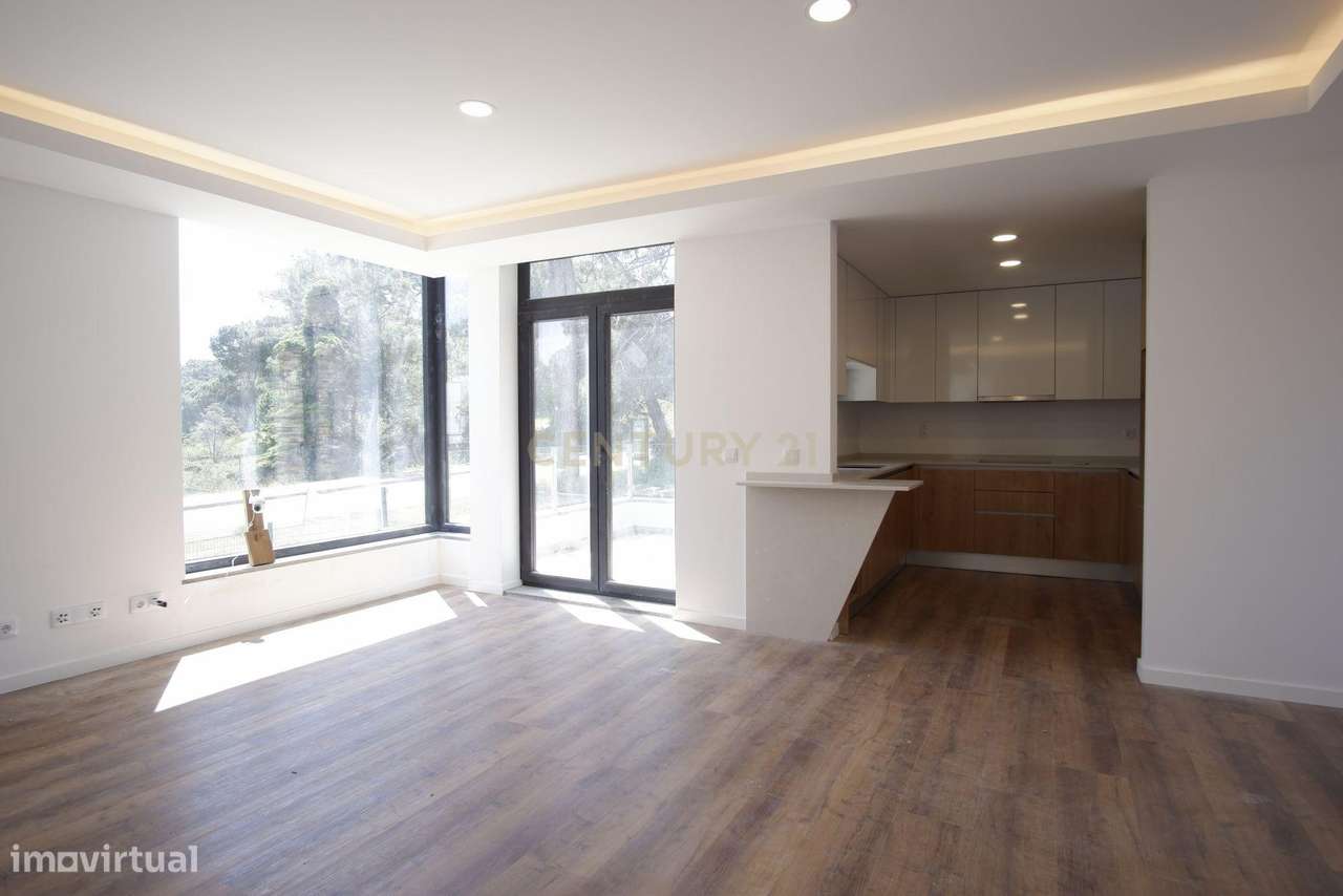 Moradia, 230 m², Charneca de Caparica e Sobreda - Grande imagem: 5/49