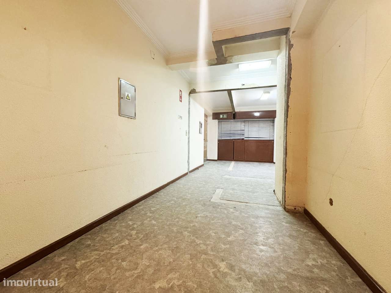 Apartamento T2 na Avenida Doutor Renato Araújo-5