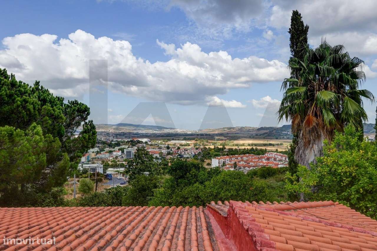 Moradia Isolada com 5000m2 de terreno rodeada de Natureza-33