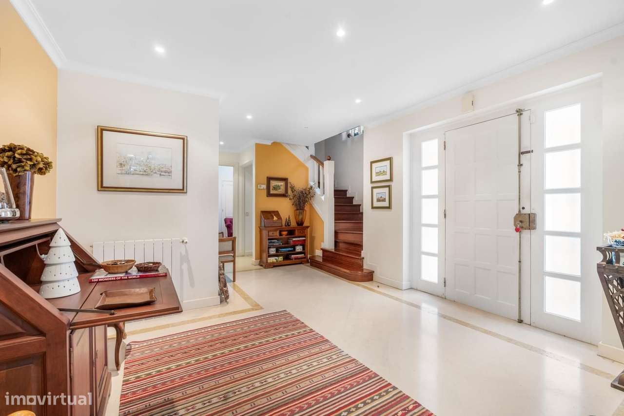 Moradia T4 + 1 com estacionamento, Bicesse, Cascais - Grande imagem: 4/46