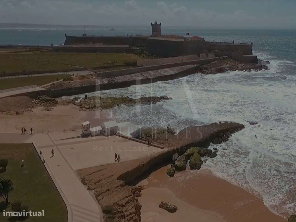 ESPAÇO COMERCIAL DE R/c COM 740m2 NO CENTRO DE CARCAVELOS-15
