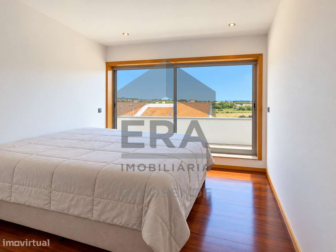 Apartamento T4 CF em Cepães, Marinhas-12