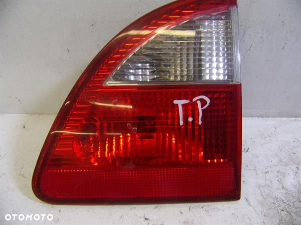 LAMPA PRAWA TYLNA W KLAPIE LIFT LAMPA PRAWA TYLNA W KLAPIE LIFT FORD GALAXY MK1 - 1