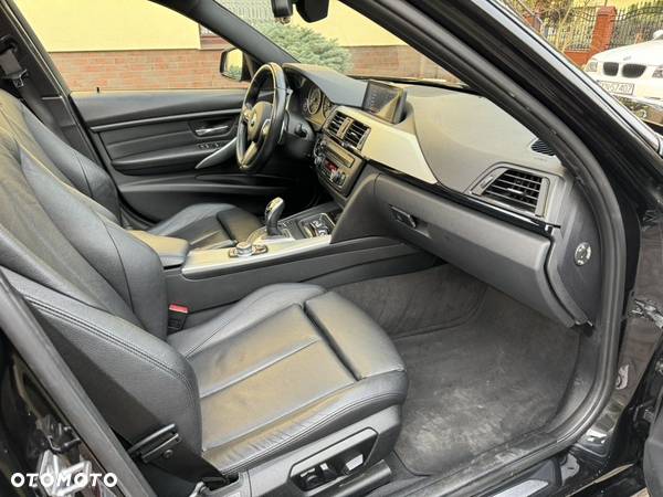 BMW Seria 3 330d Touring xDrive Sport-Aut Sport Line - 9