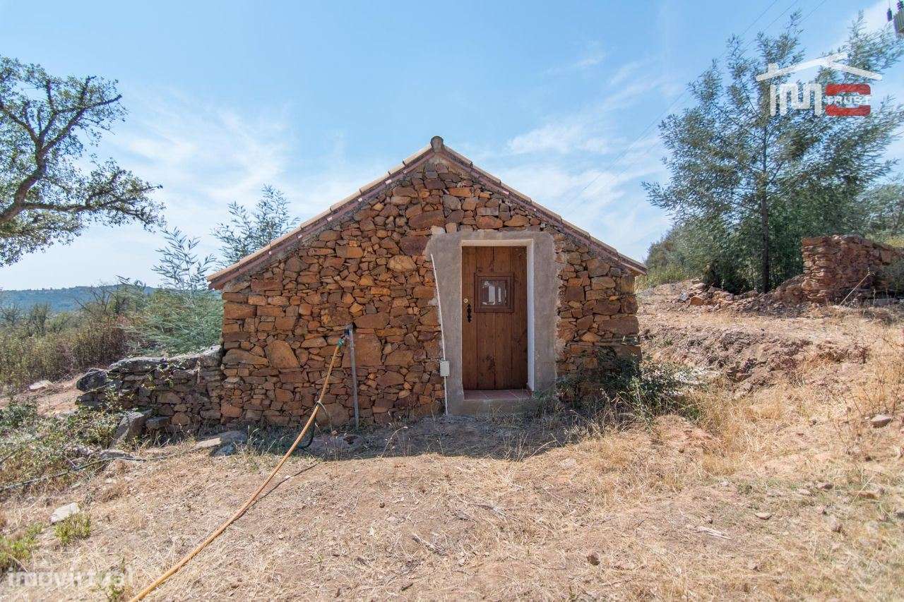 MONTE ALENTEJANO COM AREA TOTAL DE 170 MIL M2 COM 4 ARTIGOS URBANOS... - Grande imagem: 4/14