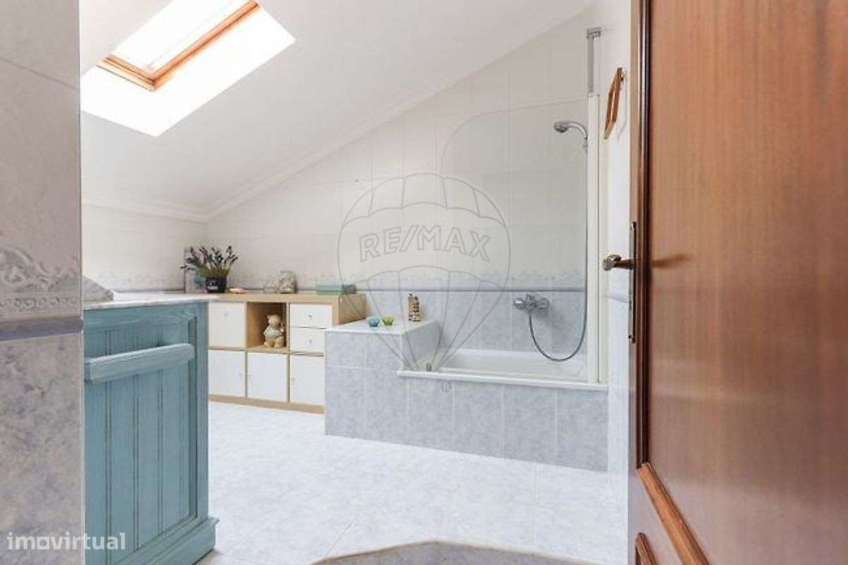 Moradia T4 para venda-18