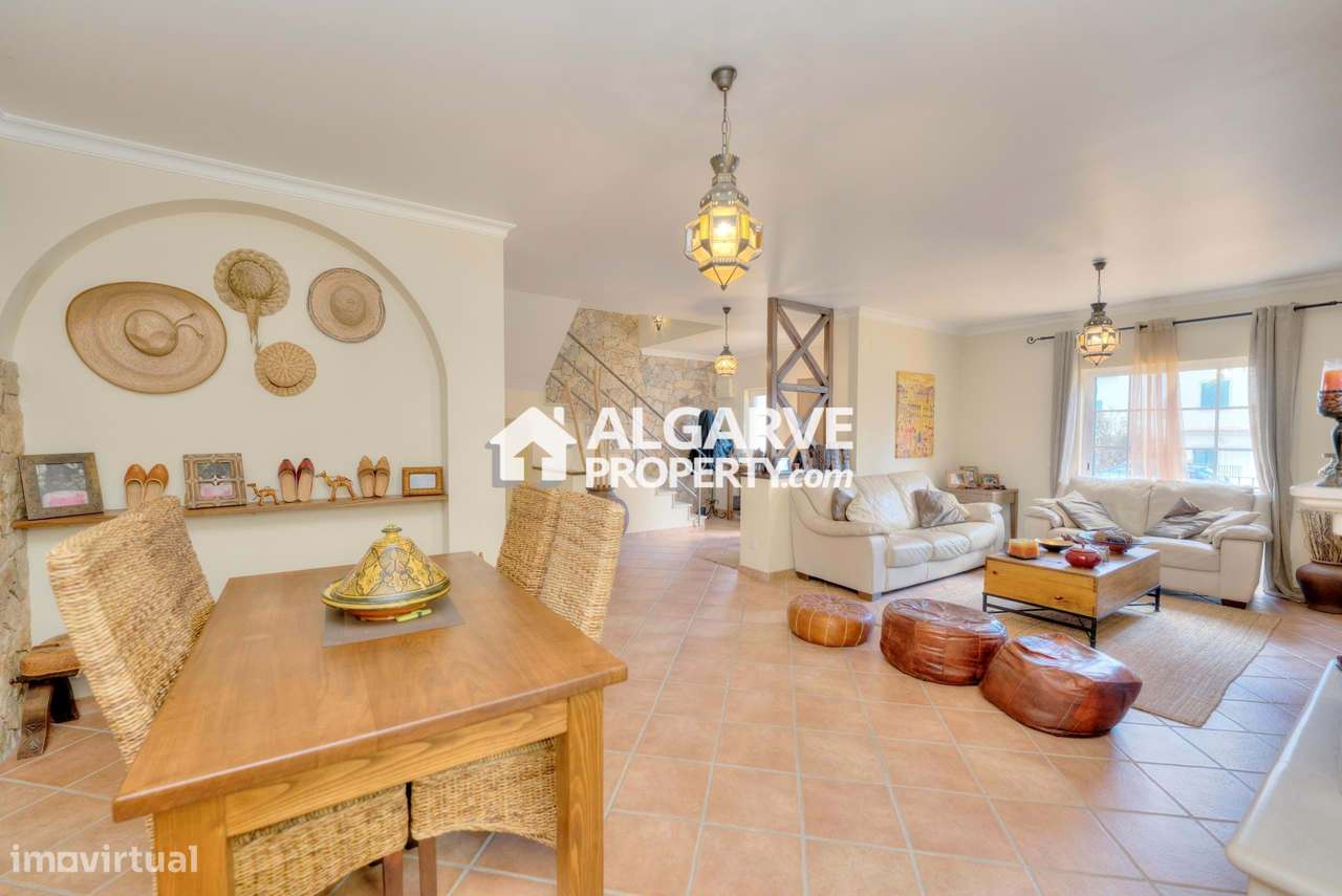 Charmosa moradia V3+1 com vista mar e serra perto de Olhão - Grande imagem: 5/57