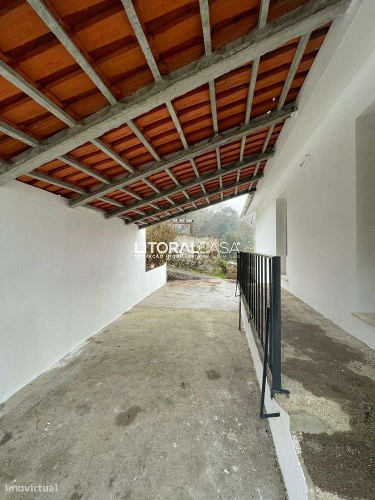 Moradia T3 Remodelada - Silva Escura-9