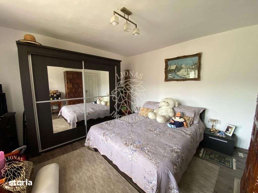 Casa 4 camere 170 mp-teren 1600 mp-terasa-gradina-Nasaud Central - Imagine principală: 3/8