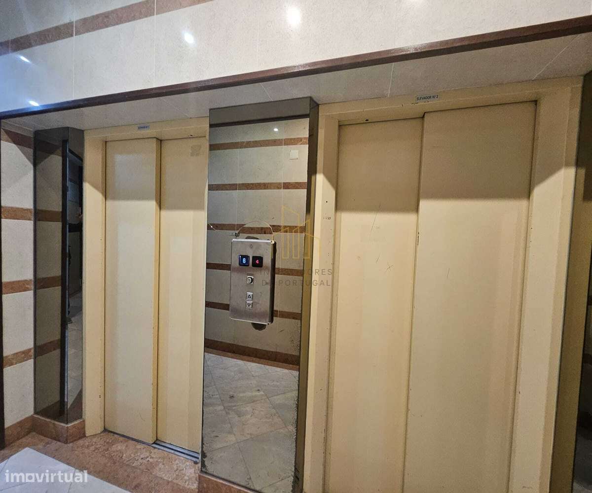 T3 com áreas generosas e excelente localização – Rua Cidade de Belg...-24