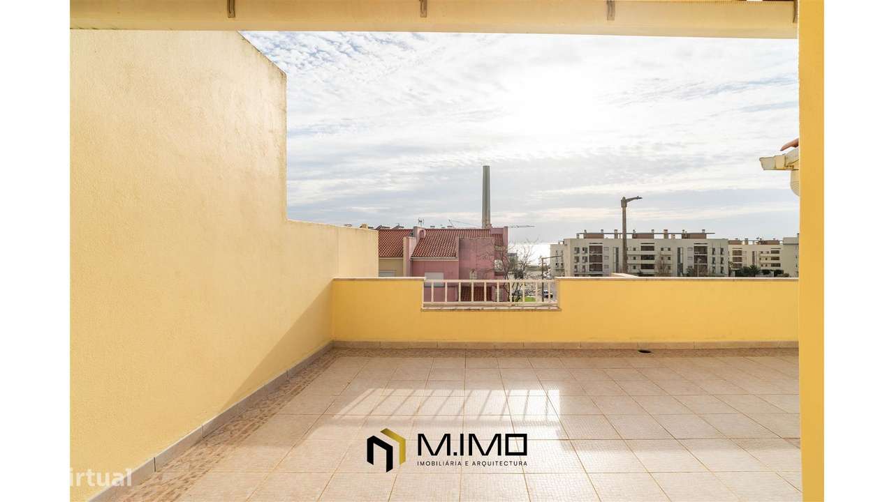 Moradia M3 com Vista Mar e Terraço Panorâmico – A 5 Minutos da Praia-35