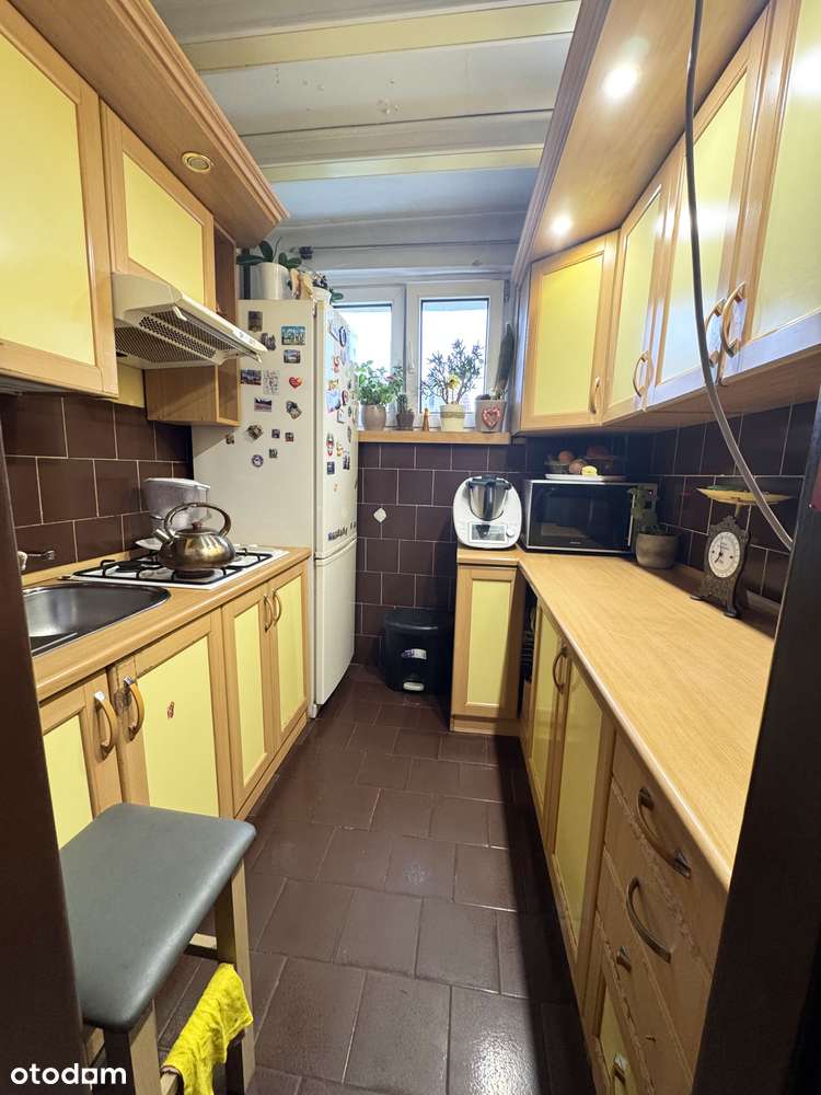 Przestronne trzypokojowe mieszkanie na sprzedaż – ul. Altanowa-6