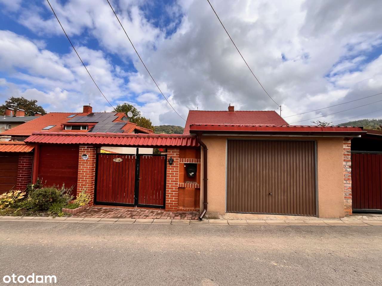 Połowa bliźniaka w Walimiu z uroczym widokiem na Góry Sowie-10