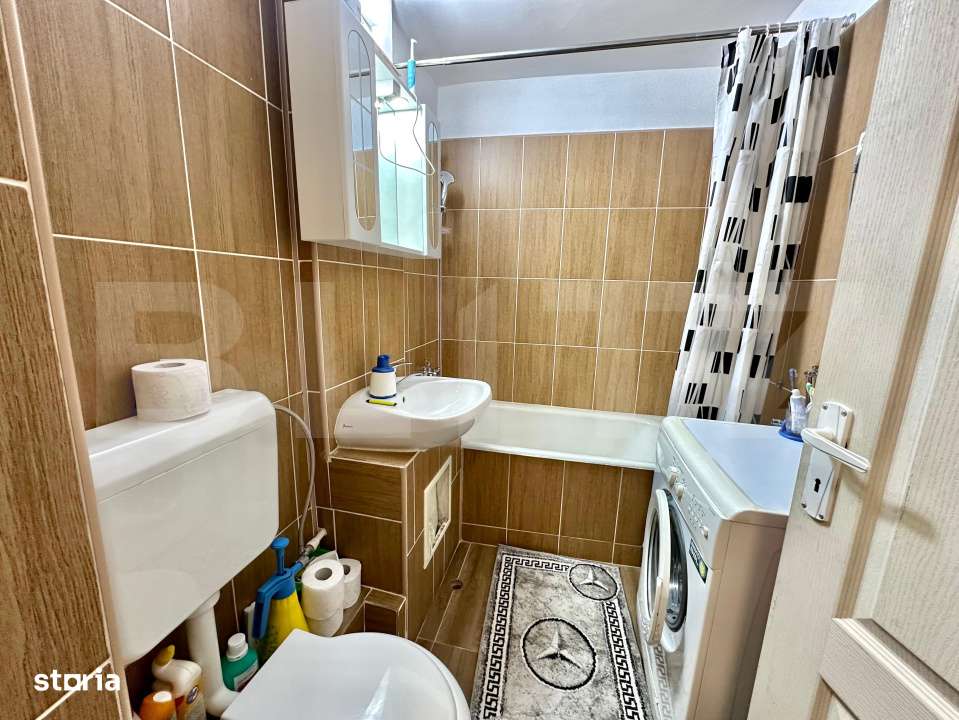 Apartament 2 camere, renovat, balcon inchis – aproape de scoli si gr - Imagine principală: 4/6