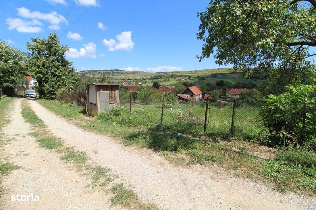 Vând teren intravilan 611mp în Boș, la 7km de Hunedoara, f.s. 33m - Imagine principală: 4/6