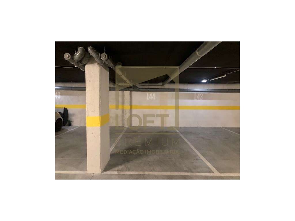 Apartamento T1 com 2 Frentes , Terraço, Totalmente Mobilado e Equip...-28