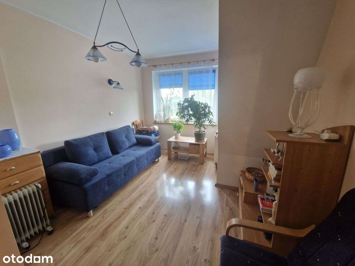 Wygodny dom dla 2 rodzin - oddzielne wejścia-13