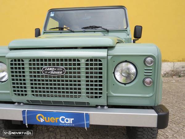 Land Rover Defender - 18