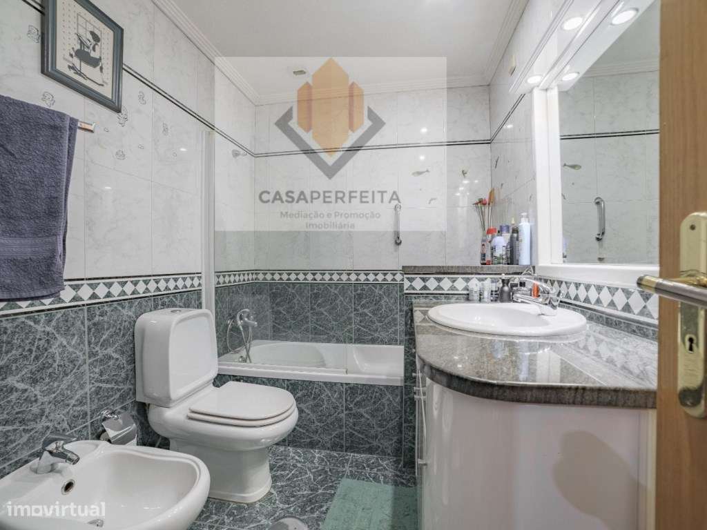 Deslumbrante Penthouse T4 Duplex com Terraço e Vistas Inacreditávei...-16