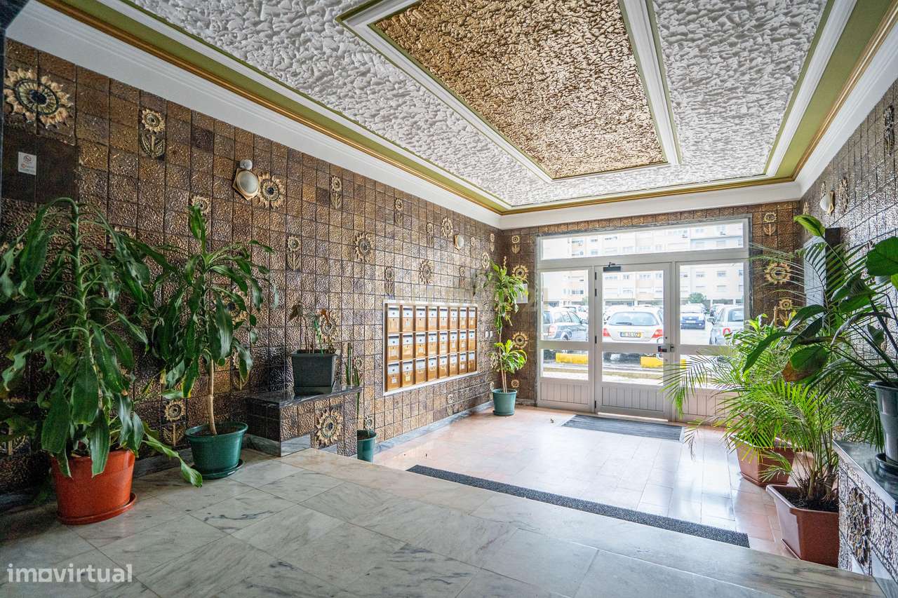 Apartamento T2 | 90 m² | Massamá-15