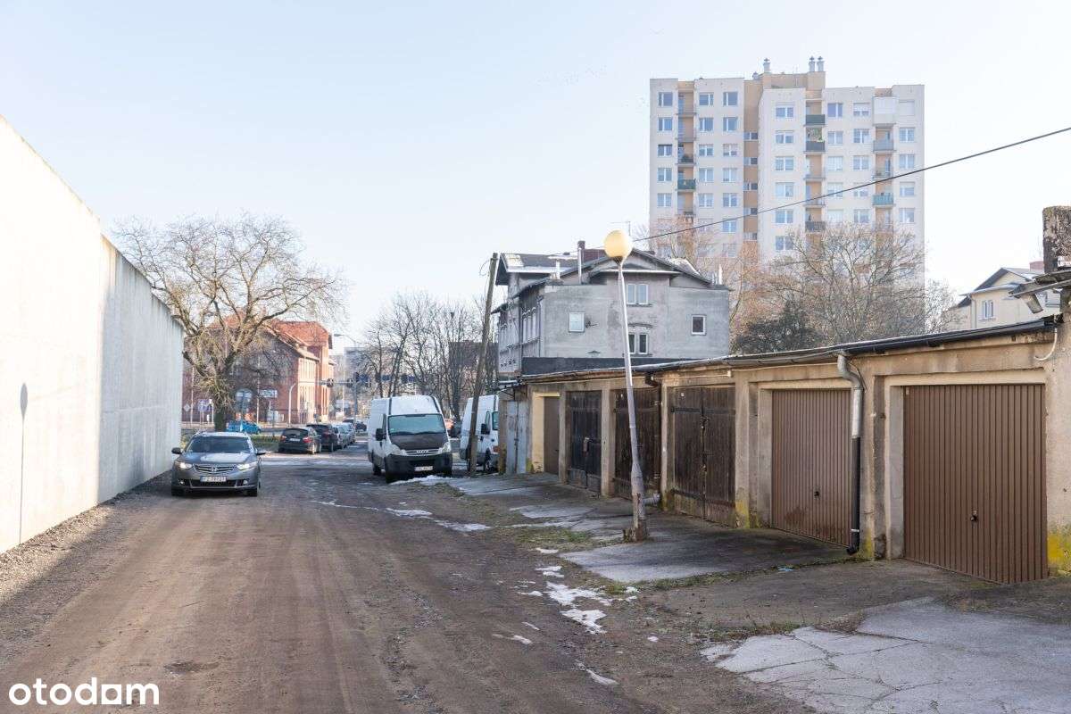 Na sprzedaż garaż w centrum miasta  ul. Długa-2